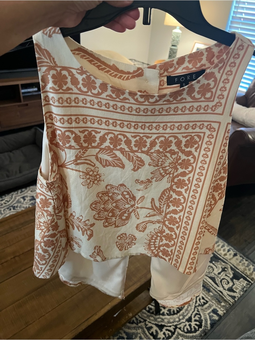 NWOT Cropped Open back top size S